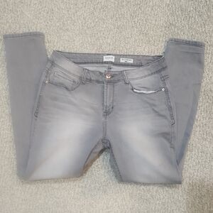 Kensie Women's Gray Skinny Jeans
